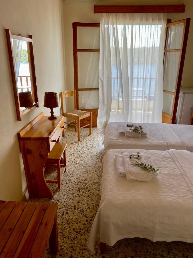 Blue Bay Otel Milina Dış mekan fotoğraf