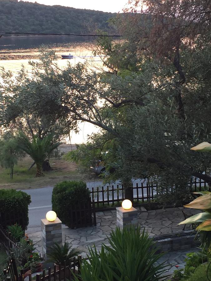 Blue Bay Otel Milina Dış mekan fotoğraf